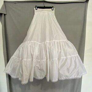 David’s Bridal Hoop Skirt Petticoat Wedding Dress Slip Style 603 Size 6 White
